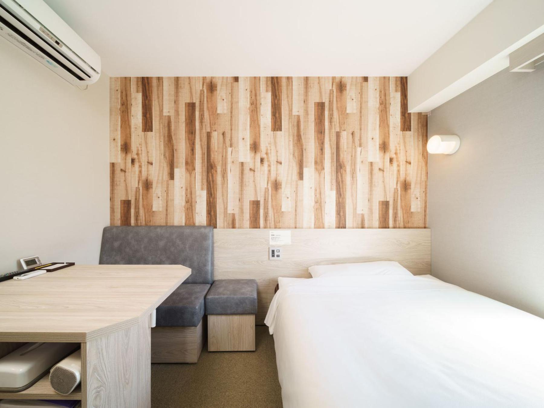 Super Hotel Chiba Ekimae מראה חיצוני תמונה